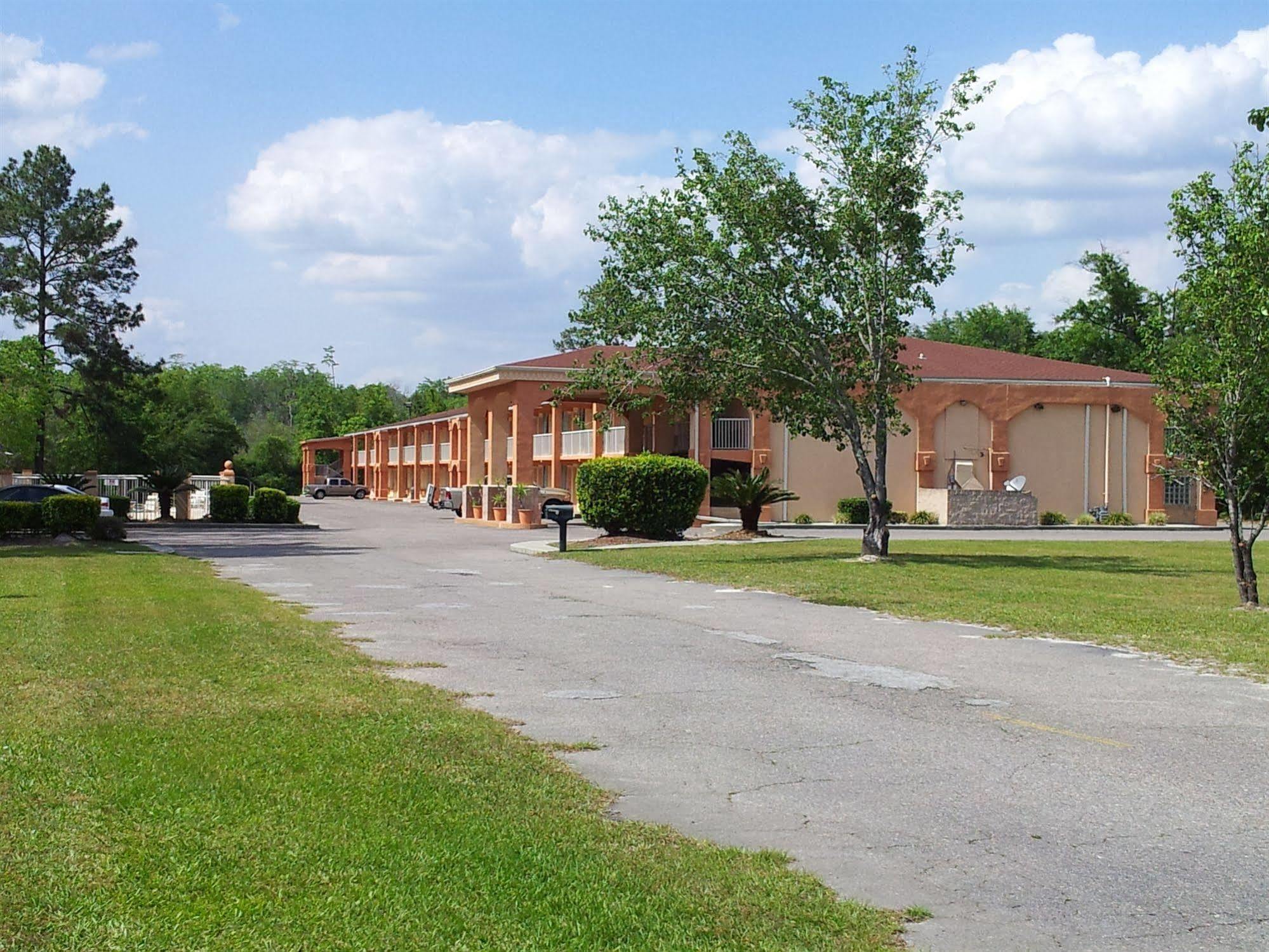 Hotel Valdosta Ga I-75 & Us-221 N Hwy Екстериор снимка